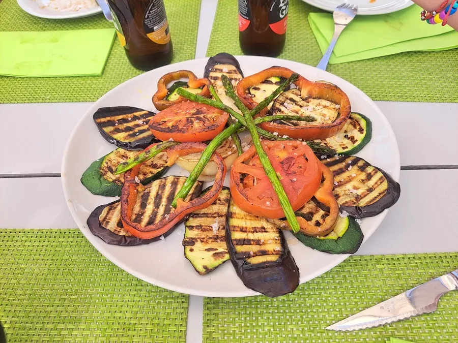 Parrillada de verduras, de la carta de Casa Serafín